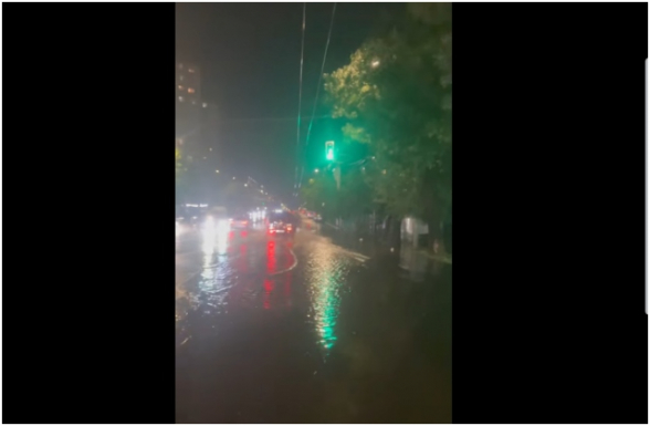 Հեղեղատար համակարգերի չաշխատելու պատճառով՝ Երևան քաղաքը վերածվել է գետերի և լճերի (տեսանյութ)